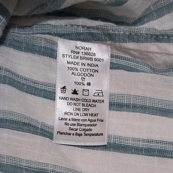 SALE EUC Women's norah Sz. M White/Blue Striped Long Sleeve Shirt - Picture 4 of 12